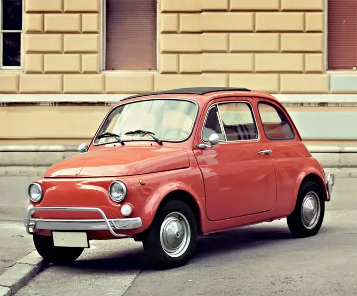roter Fiat 500